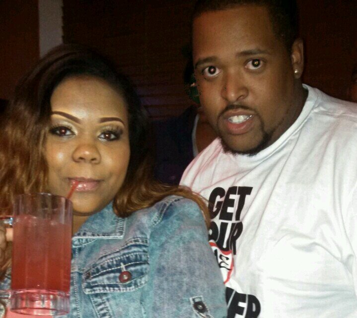 Just Press the Follow button. NOW #TeamRedBone #TeamnNoSleep Follow me i follow back! #Str8Up
