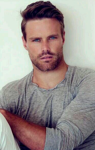 Youngquest_oficial Profile