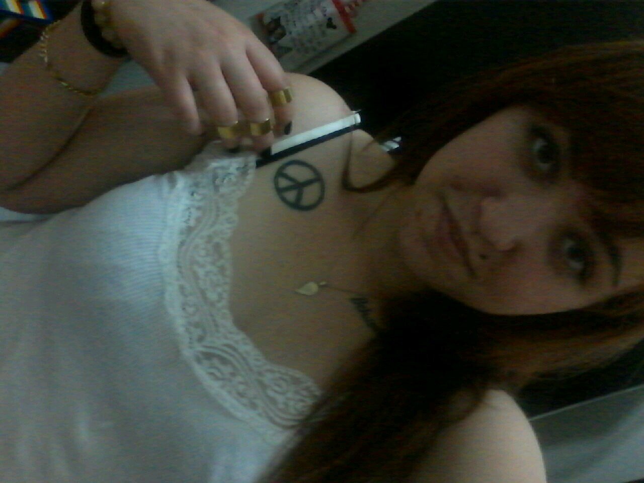 O amor é a força mais sutil do mundo.
-Mahatma Gandhi ॐ