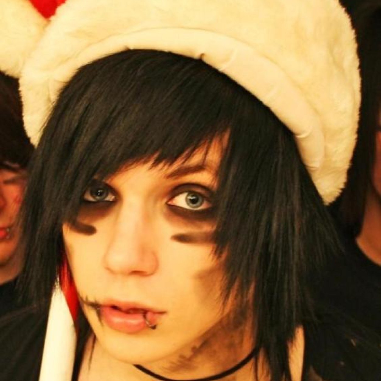 I'm that little emo boy who dreams of ruling the world. I also sing in a band called Black Veil Brides.{RP}