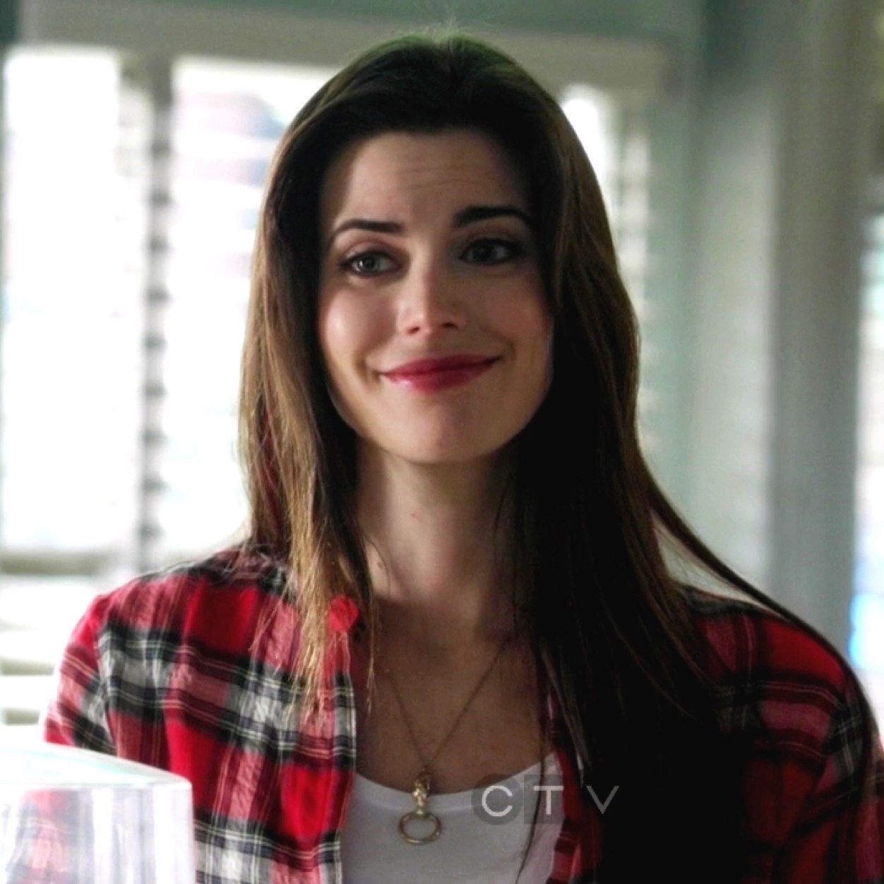 You might know me as Ruby but i'm little Red ridding hood , i'm finding my way home . Rp/ #OUAT / single