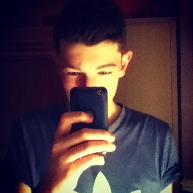 15.Warrington.love @wizkahlifa...follow me ill follow back