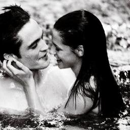 Kickin' ass, takin' names ❤ #Robstener #TwilightForever #10Years ∞ people who used to be a crisp... ღ I will always support Rob and Kristen together or apart!