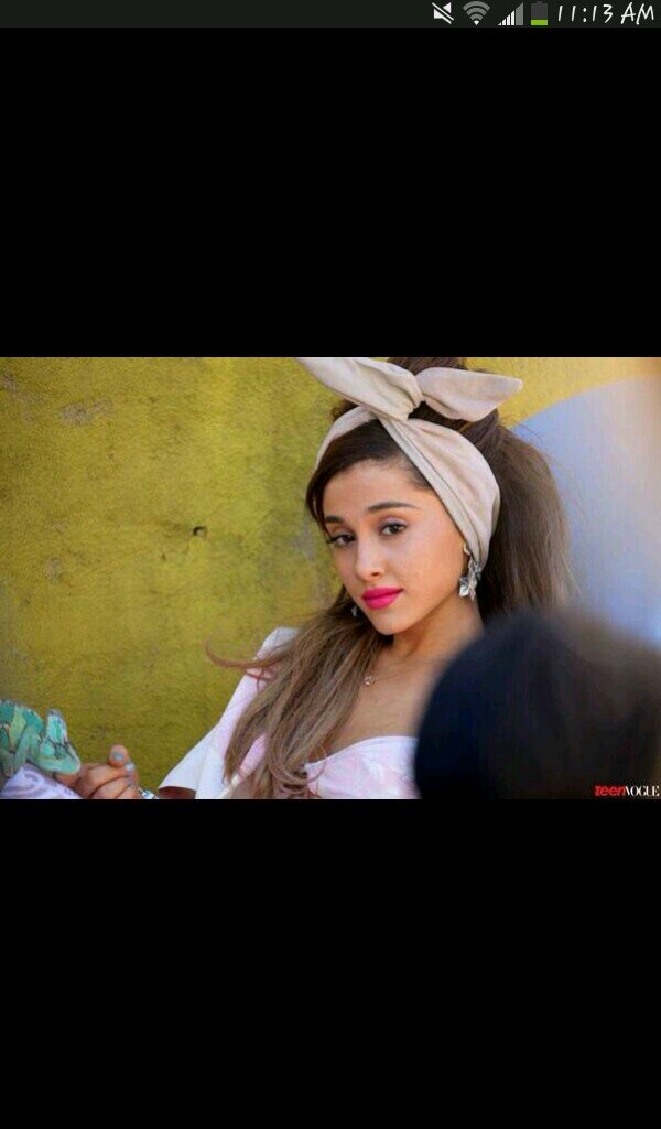 Ariana lights up my life shes the reason i smile.  1D / Selena / Hayes Grier /Justin Bieber / Jack & Finn / Cameron Boyce / FOLLOW BACK. xx