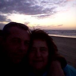 Mel_E1970's profile picture. Beloof me dat je altijd zal onthouden: Je bent moediger dan je gelooft, sterker dan je eruit ziet, en slimmer dan je denkt. 