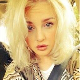 Hey I'm Perrie (: | Single | I'm awkward so deal with it.. I Love cuddling end of the story. |Rp|