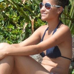 Facebook= http://t.co/Tc6aMndrs9
 segue aee aninhall97 sigo de volta