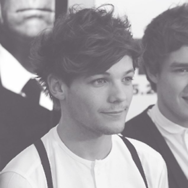 1/5 of One Direction :) I'm proud to admit that I am indeed a huge dork. {FL/RP - Single} // Male RPer, imagine that.