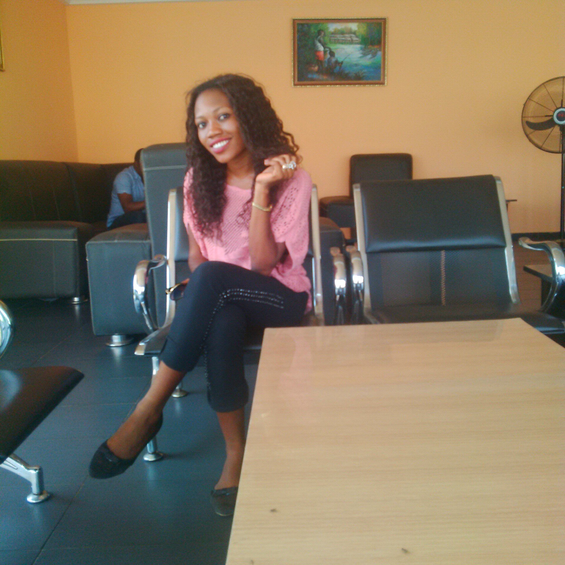 Easy going,down 2 earth,luv simplicity n pple wit gud sense of humour.
