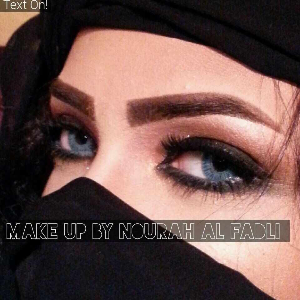 Makeup artist