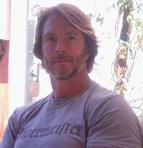 MicBals's profile picture. 