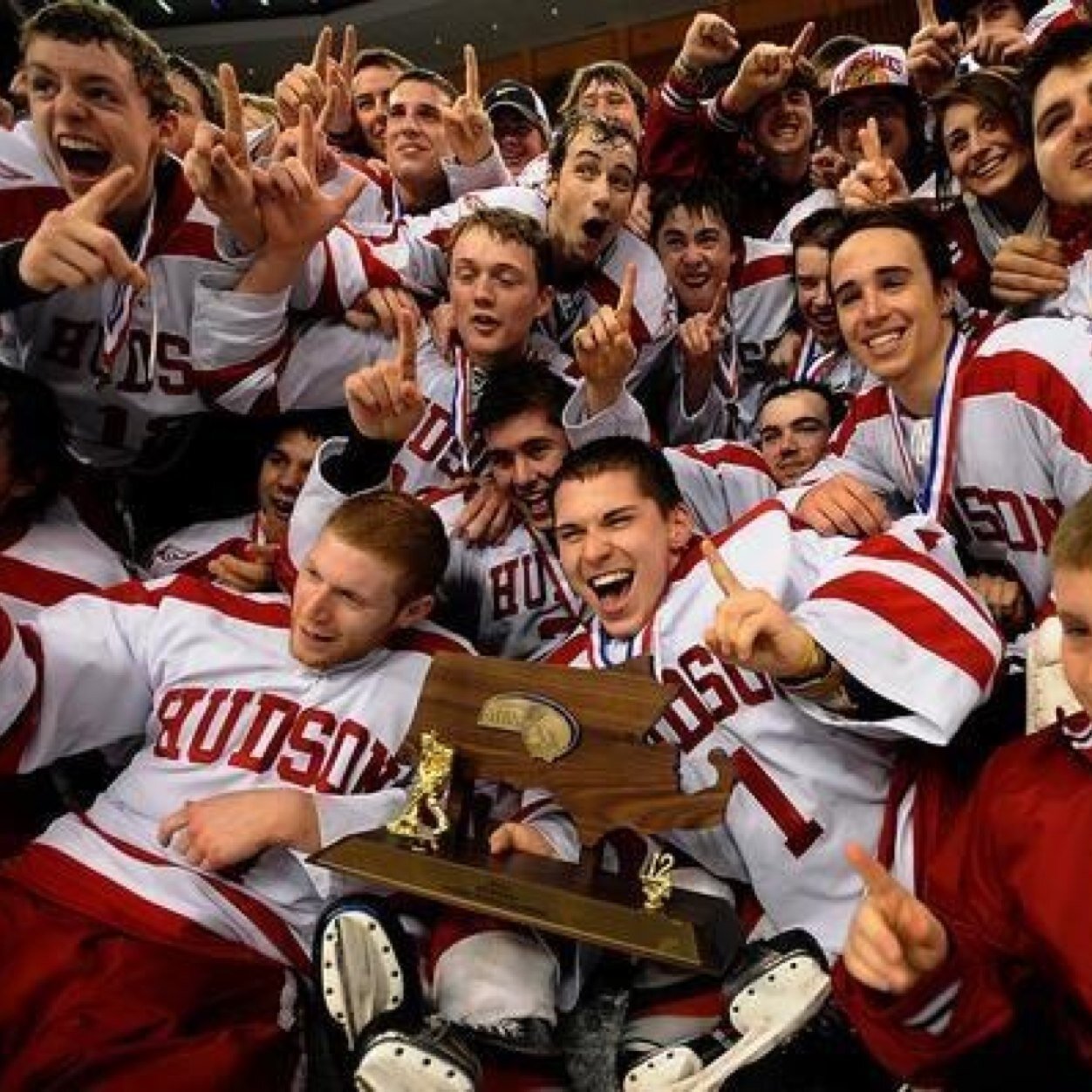 @HudHockey