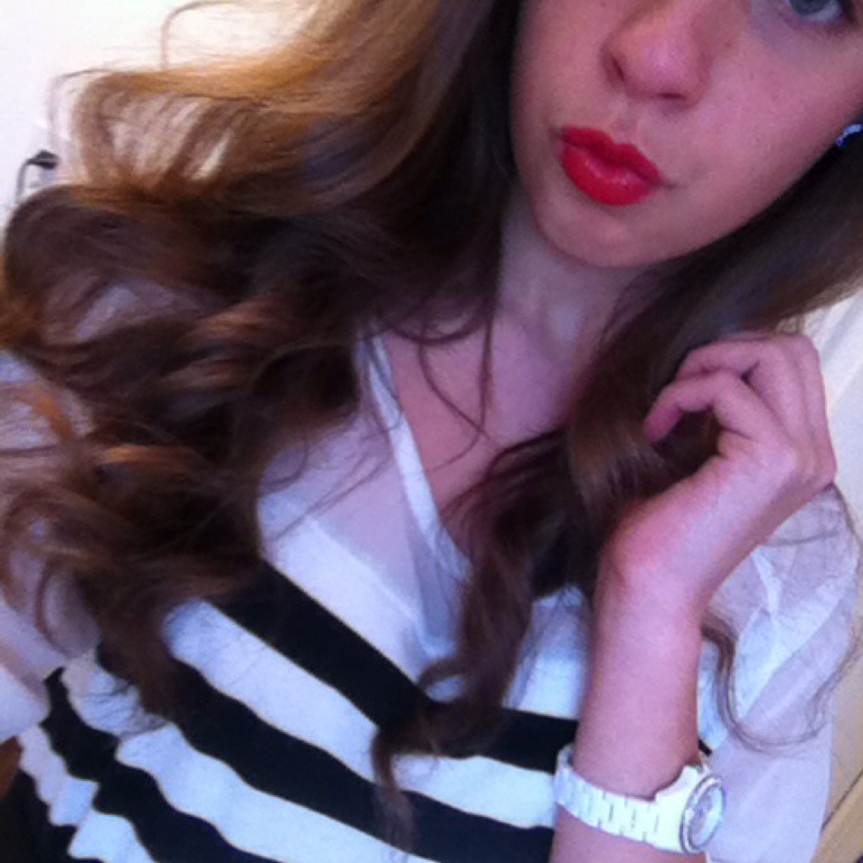 Just a NY girl with some big dreams. Do what makes you happy. Follow my personal account @juels_lawrence