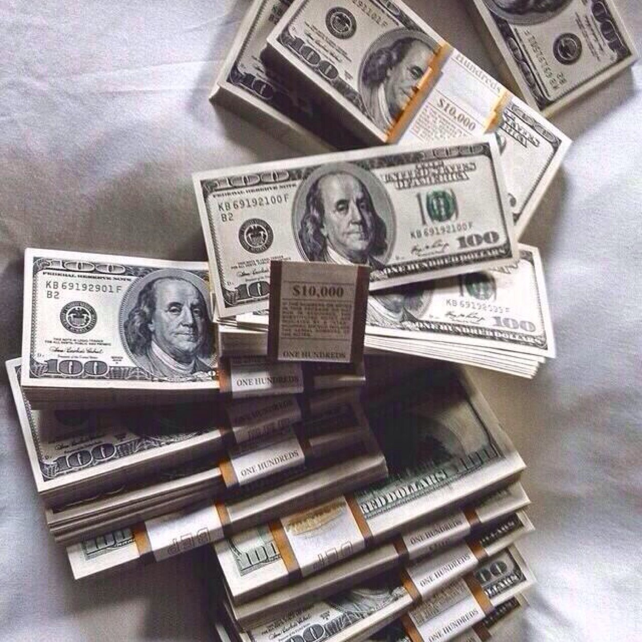 twezz13's profile picture. 