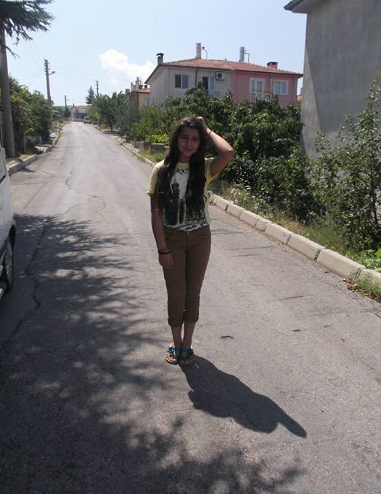 Hentbol kadar değerlim olamassın♥ Ailem canlarım. ♥Ablam Herşeyimmm...! 
-Fatma♥ Kardeşim. ;)