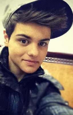 @Abrahammateomus,e cumplido uno de mis sueÑos!! Ir a tu concierto!22-02-143