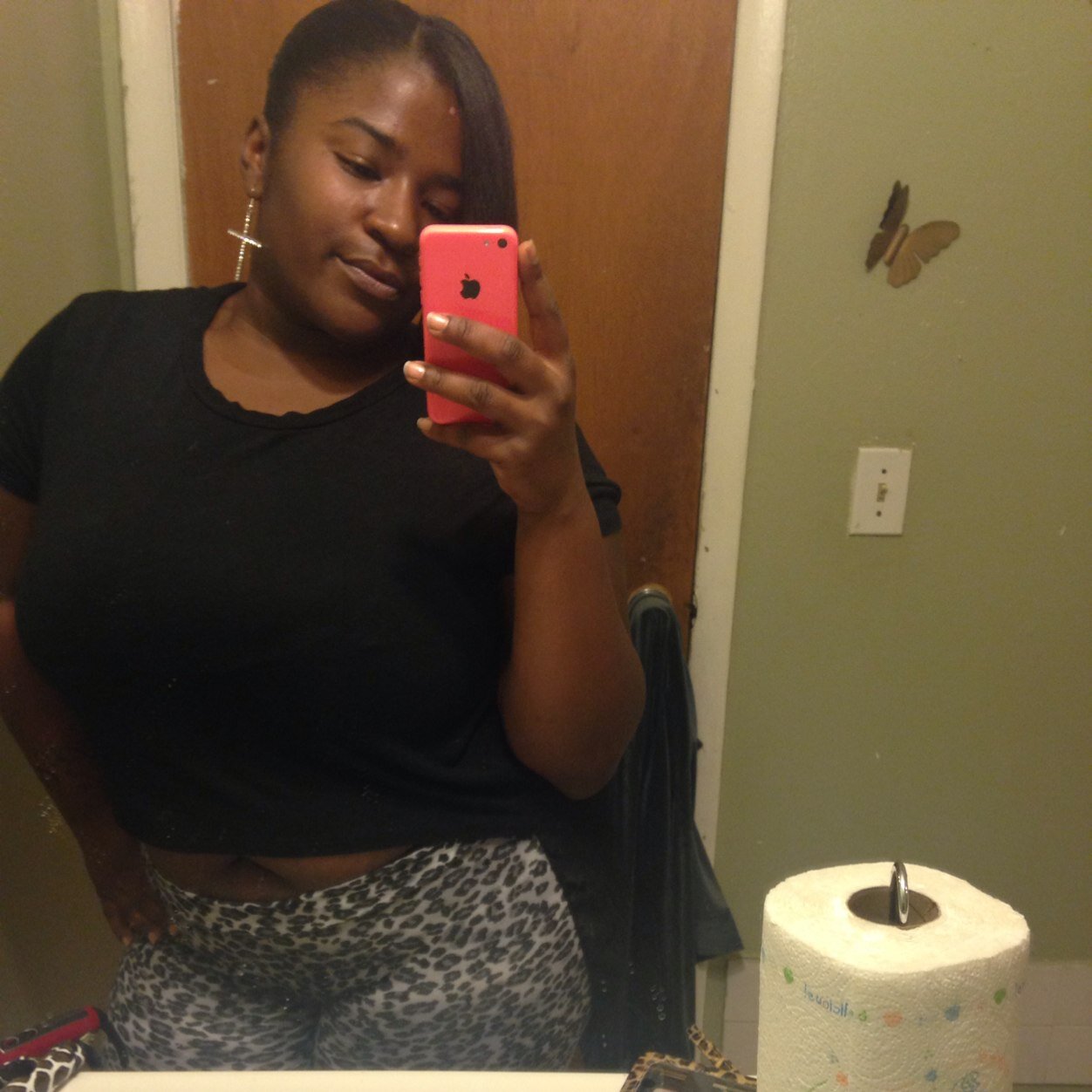 itsKeishbih's profile picture. Its a dirty dirty world that we live in