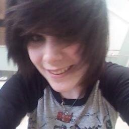 hii i'm stacey - 14 years - i love meeting new ppl - emo&scene - bisexaul - in to heavy shit ;D - BOTDF PTV AA SWS and BVB - be yourself
