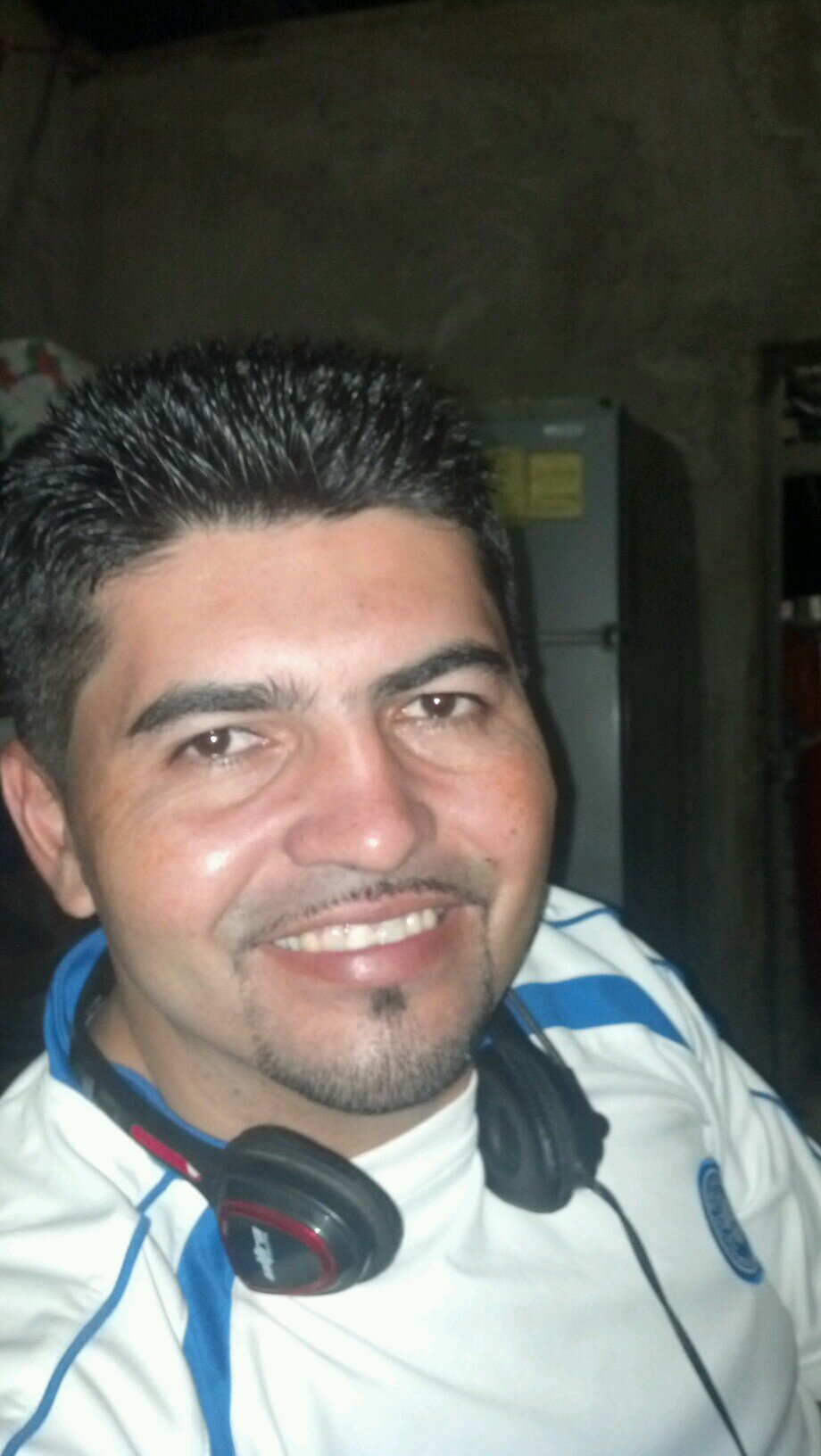 mhenrivera81's profile picture. 