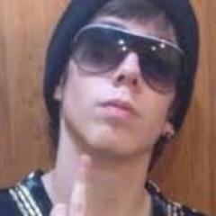 jujunaan's profile picture. 