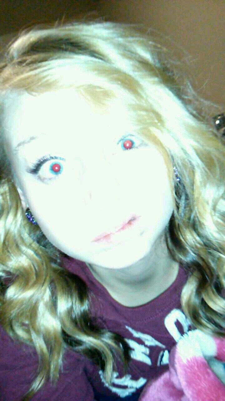 LeahhPeahh11's profile picture. 