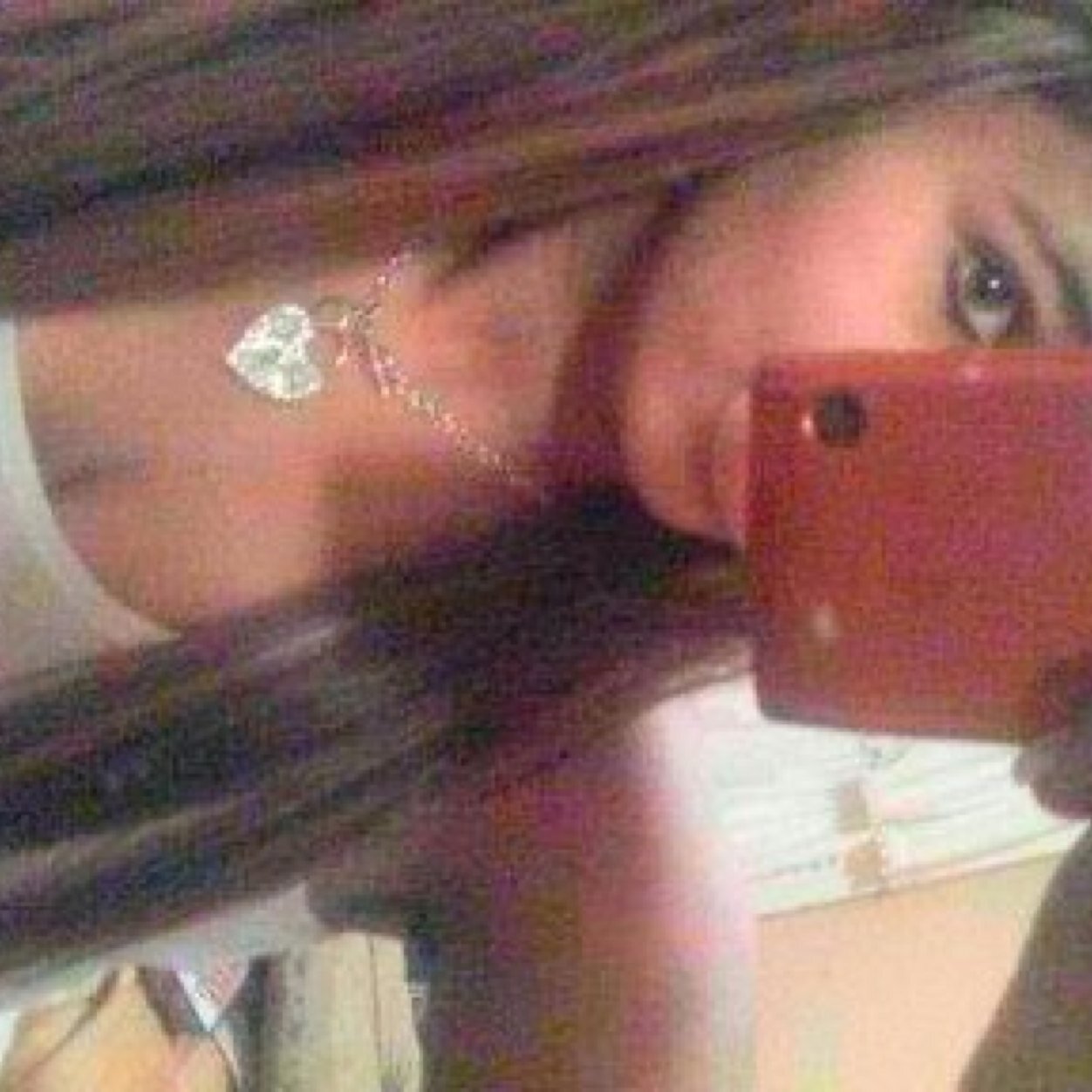 Everything that kills me , makes me feel alive
-Alyssa Dasilva