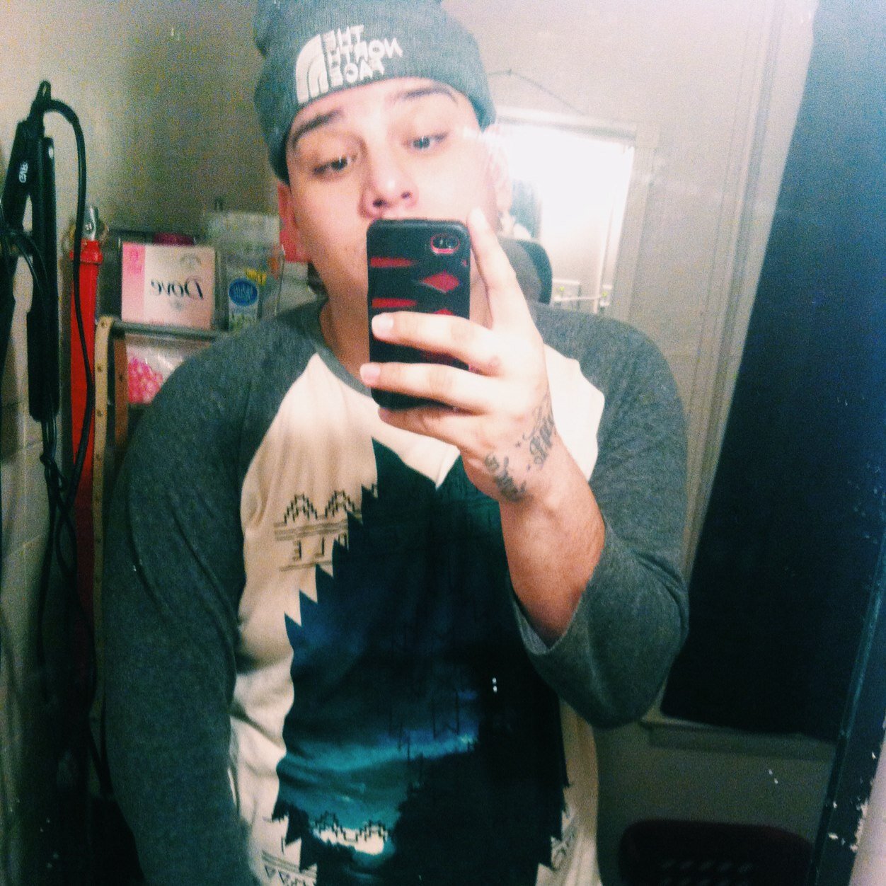 Follow me . Instagram : @error.ifigaveafuck | October / libra | xx | $$$ | ba$ed shit