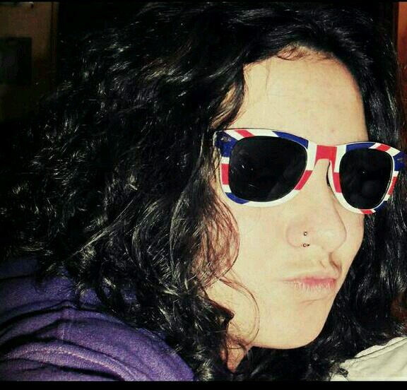 te vi follar y fallar, y no sé cuandó me gustaste más, si cuando te contenplé proclamandote diosa o cuando te observé confesandote humana.