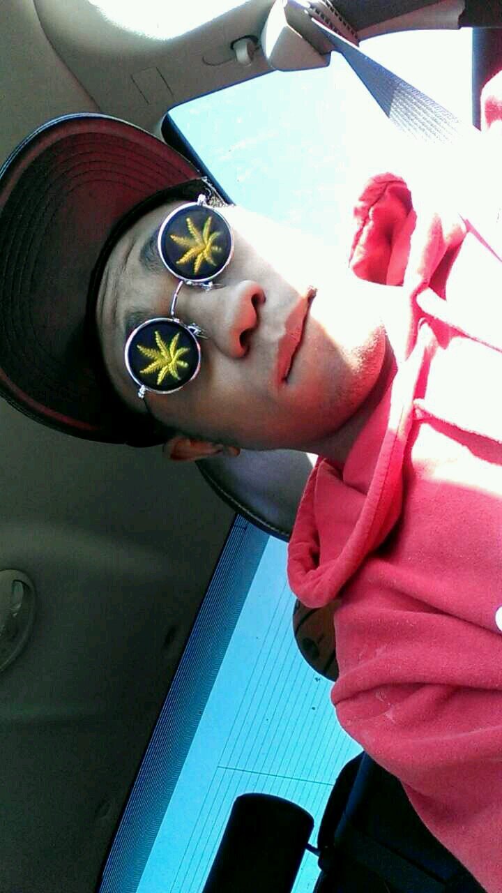 You clutch? Cause I finally keep mines up under mah stomach, no time fa play time, its grind and get money time. #A1_1-Deep_