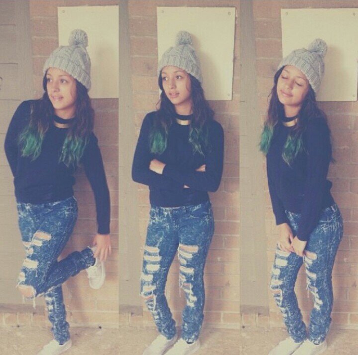 Follow back or  i  will unfollow  you  C; follow  me  i  will  follow  back  babess  c; ♡ ;*