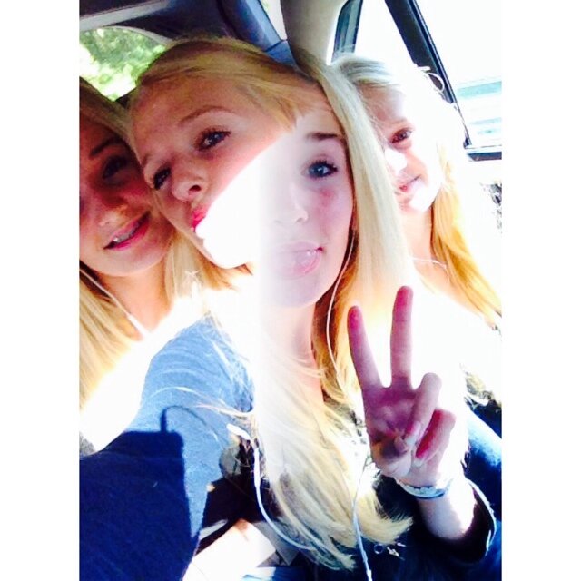 xx_Roosxx's profile picture. Fake a smile and move on ♡