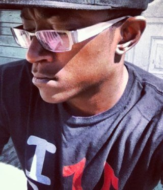 Bo55Holli5's profile picture. ✌4⃣✌4⃣ #CrewLove is all i kno if it #AintForMe then it #AintForYou n if u aint Lovinnn Thhhaaa Creeeww #SwerveCity we will take you