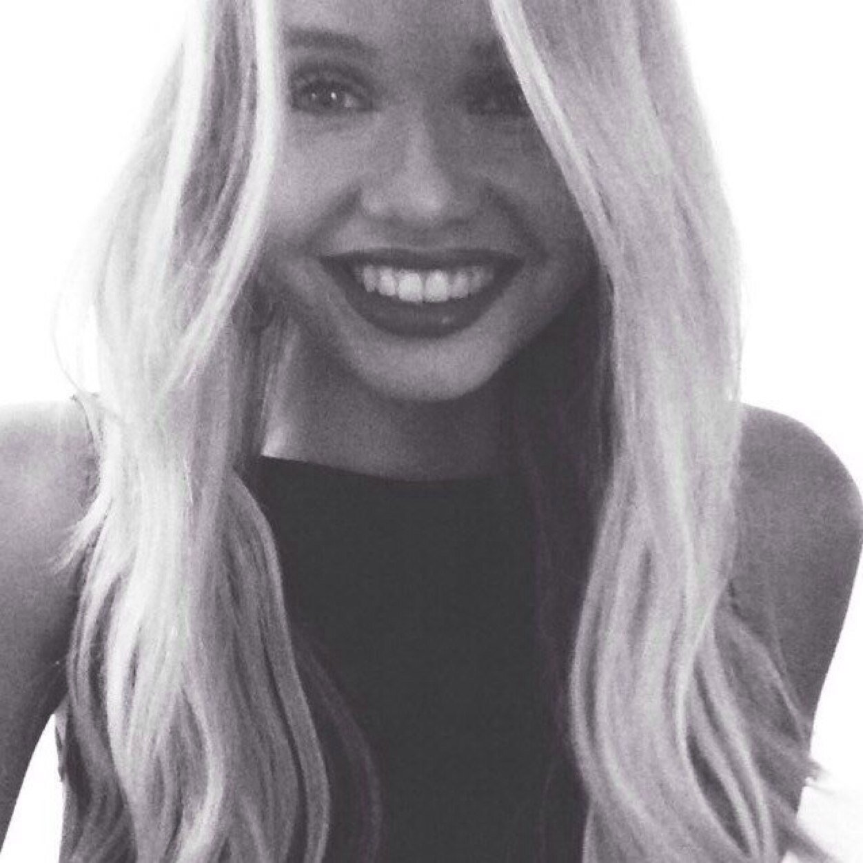 Hi :) I'm alli's TL❤ congrats on ur Alli follow :]
