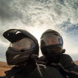 desdelamoto's profile picture. https://t.co/O1i5WggWSE | Nuestra vida reducida a una moto, tres maletas y todo el mundo por delante. Viaje de España a Australia. Actualmente vivimos en Sydney