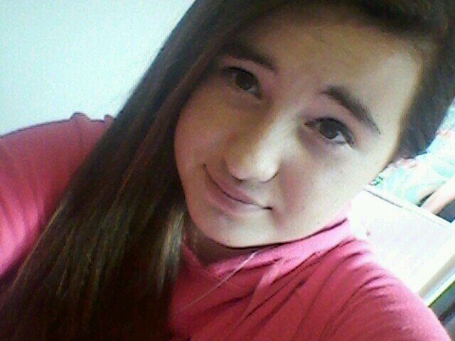 i love one direction, justice crew, jonoskians, cody simpson, taylor henderson and ect love hanging at the beach with my girls anf im obessed with twitter !!