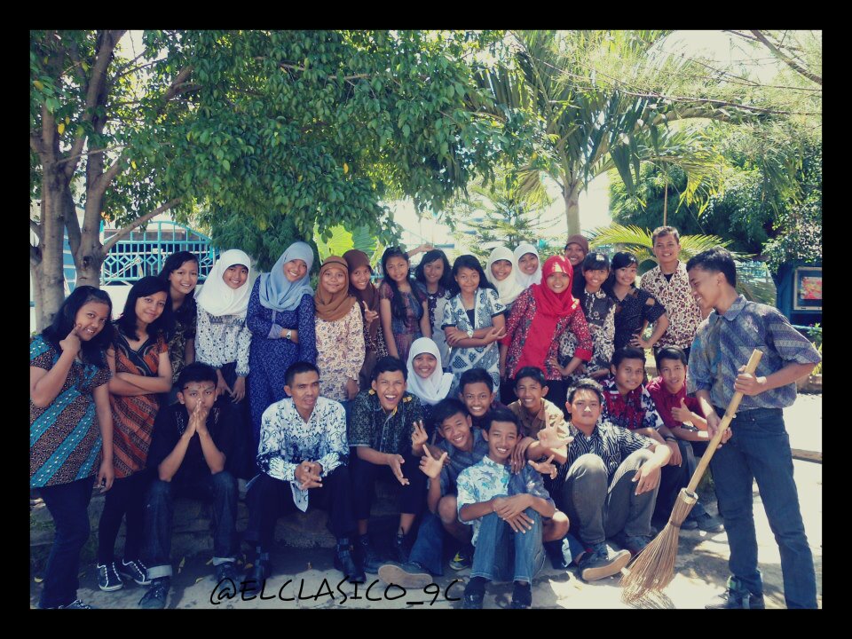 We Are Men And Ladies Of Class Nine C OK ! we learn to get our dreams, we are together yesterday, today, tomorrow, and forever. (´⌣`ʃƪ) #SNIDA58