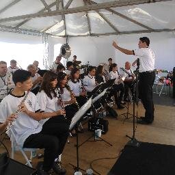 Professor de musica da Banda Carlos Gomes de Cesário Lange banda que tenho um grande carinho e devoção e tbm corinthiano de coração .