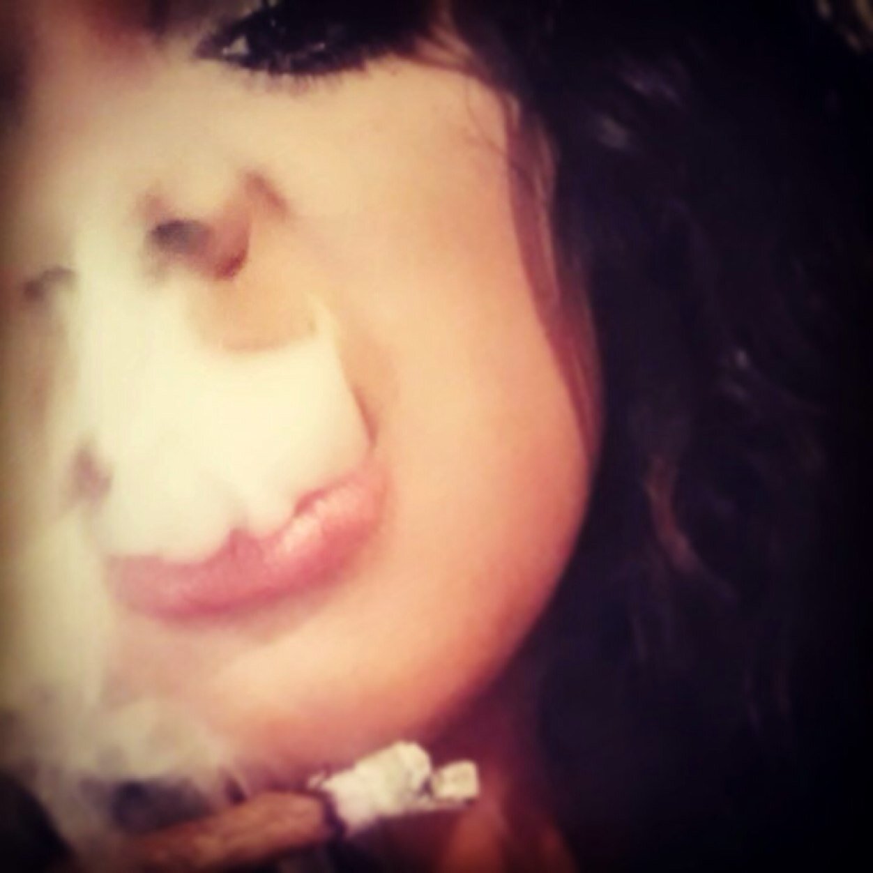 iG&Kik; jensoogorgeous. C.R.E.A.M!! iSmoke. iN♡W| @Jayy_Perry. & Angels Arent Supposed To Cry.