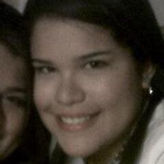 Estudiante, Soñadora, Trabajadora. Me encanta escribir y pintar. Deseo que todos sean felices!!! Somos Unimar!!!