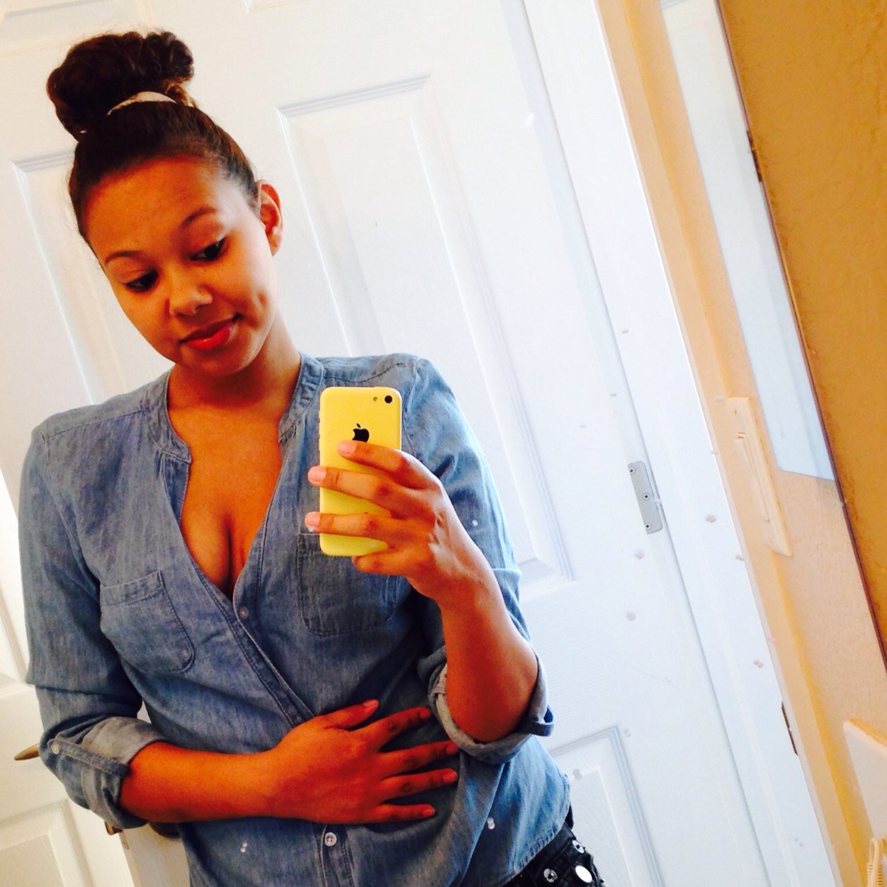 i live my life how ever i want #period #teamcancer follow me on instagram tr_eat_me_right