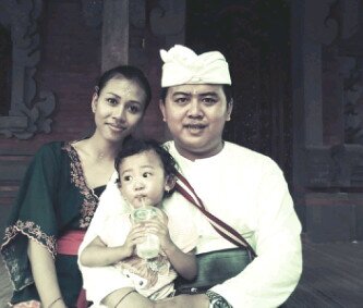 gaga_dika's profile picture. ♡ my wife n my beloved daughter