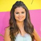I and Ariana are dating ya i love Selena Gomez and Miley a lot