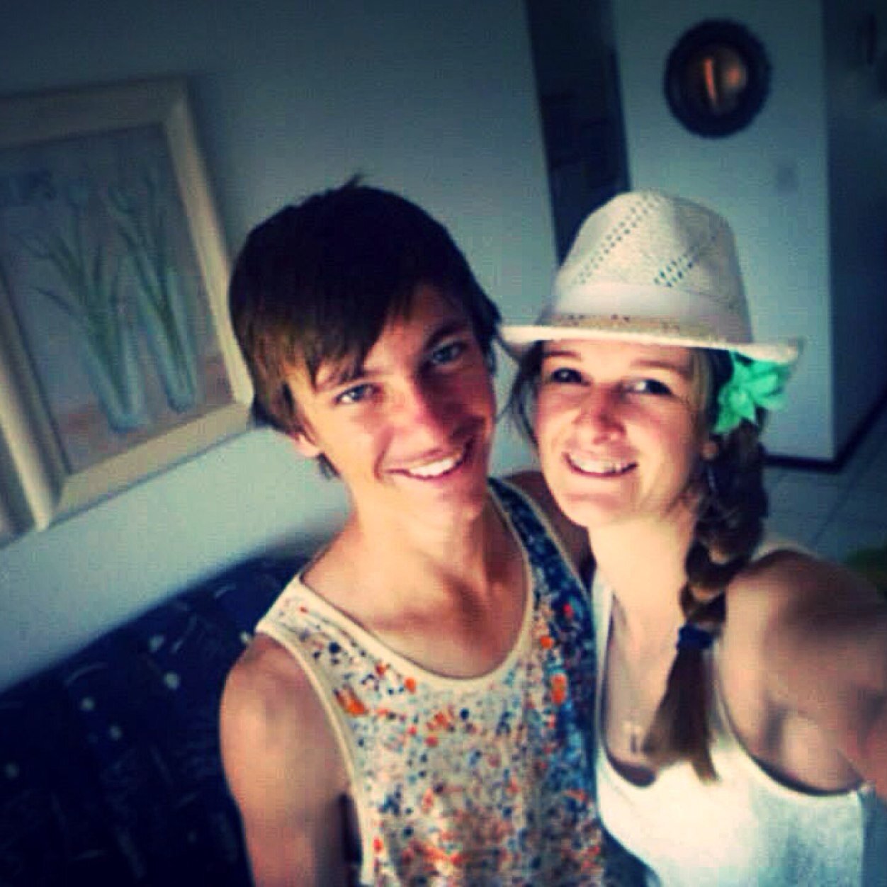 nixhowes97's profile picture. Laugh every chance you get !! It makes life brighter !! ❤