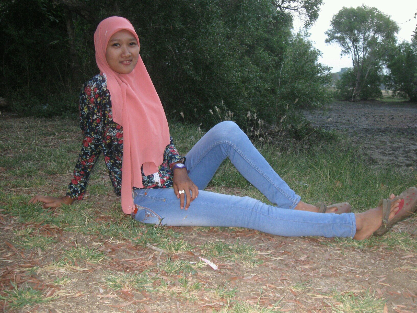 Toniah_11's profile picture. Tiada hari tanpa airmata ;(