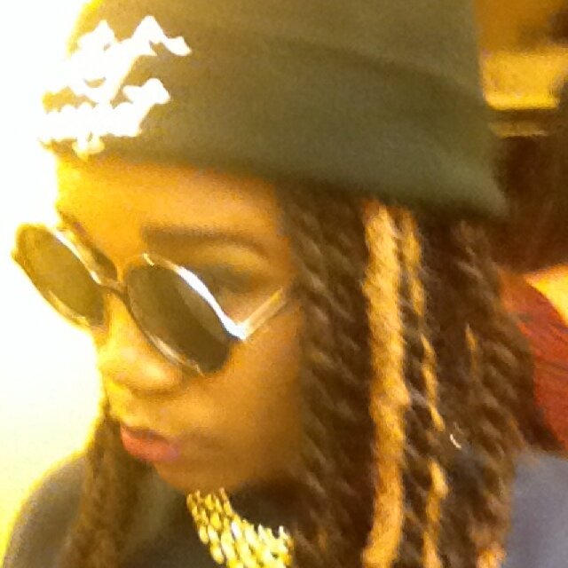 Conscious. Afrocentric. Attitude. Genuine. Granny's baby. Sociologist &Femimist.
#NOOneControlsQueens.
#YoungFlyAndSaved.