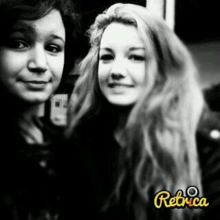 moi c'est océane , j'ai 15ans. follow me et je te follow