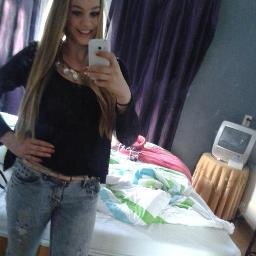 .people can't change the truth, but the truth can change people ♡ // esmeeoosterbroek! 15 years young.