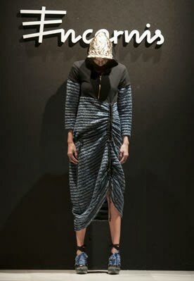 Vivimos con creatividad haciendo ropa,alpargatas y pensamientos ....Vivïm amb  creativitat fem roba , espardenyes i pensaments