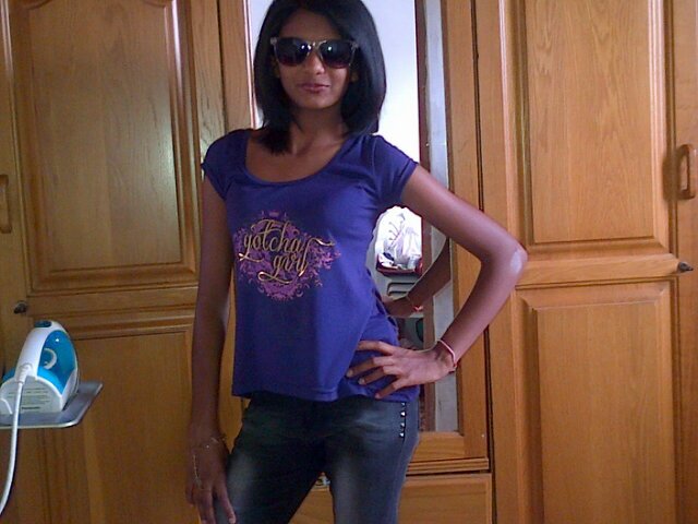 Luv music ,awesome artist,follow me I'll follow u back. :D unfollow me I'll do da same:P