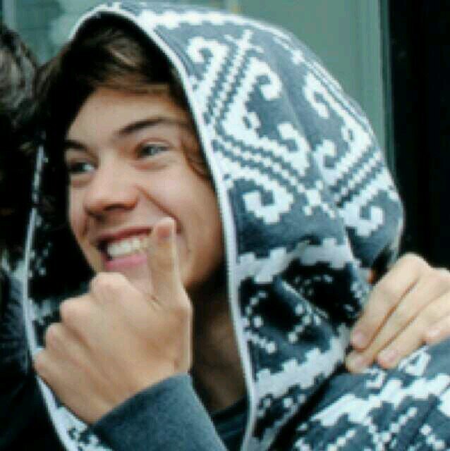 What's my favourite band? ... elastic band. Just kidding, One Direction. Still praying/5